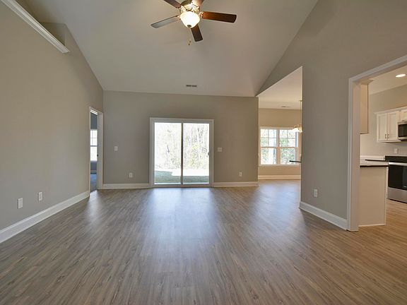 5th image of 380 Southbend Court