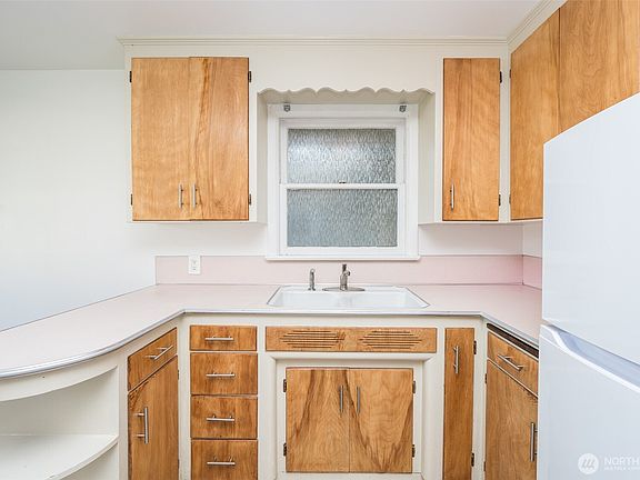 4th image of 6521 S Park Ave