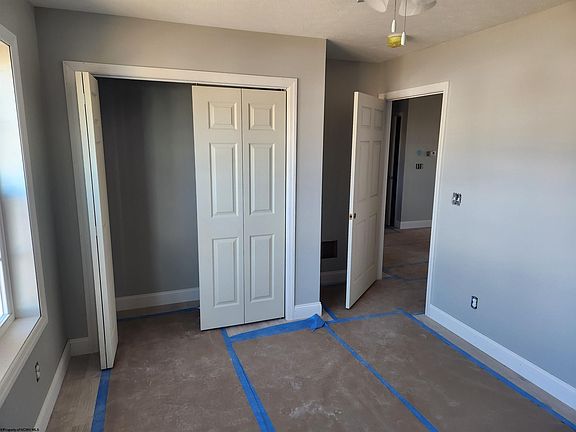 5th image of 140 Charolais Cir