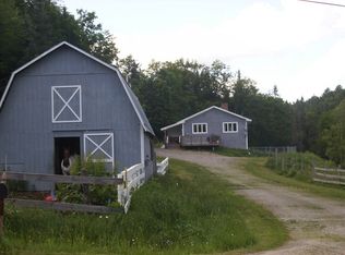 584 Cold Hill Rd #587, Lyndonville, VT 05851