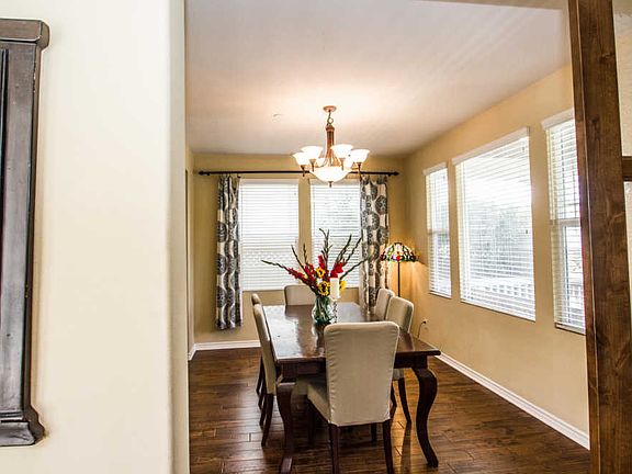 5th image of 8239 Quartz St