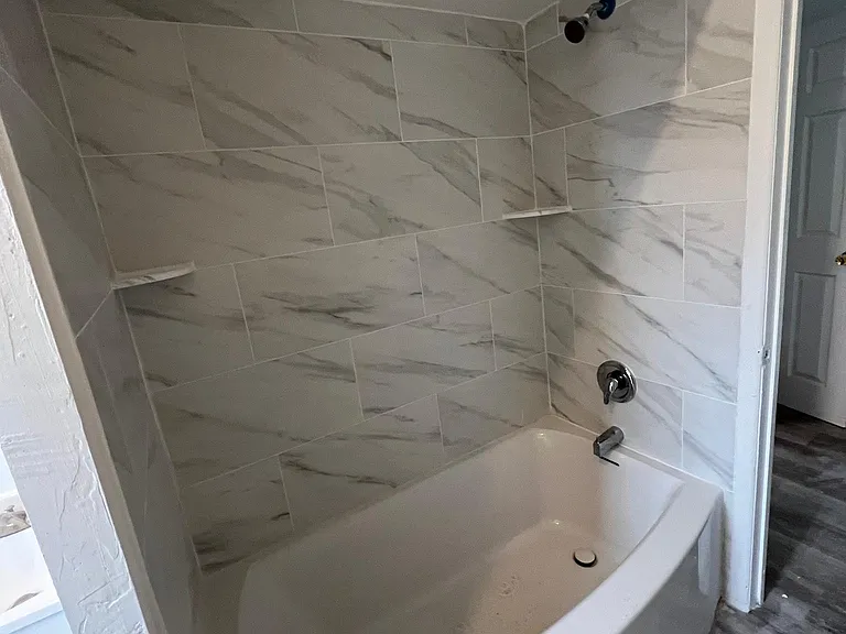 1216 Linwood Ave #2 — Photo 5