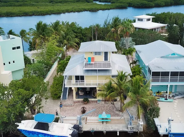 104 8th Ln, Key Largo, FL 33037