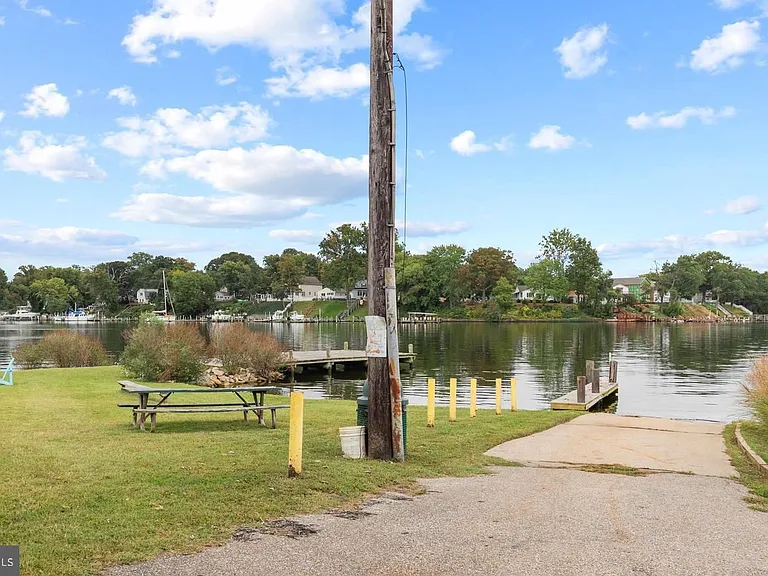 7660 Turnbrook Dr — Photo 20