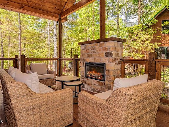 4th image of 2818 Ridge Creek Cir