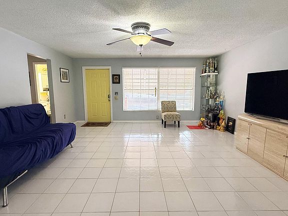 3rd image of 22652 SW 64th Way