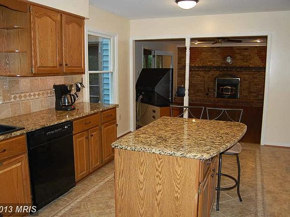 4th image of 14471 Alps Dr