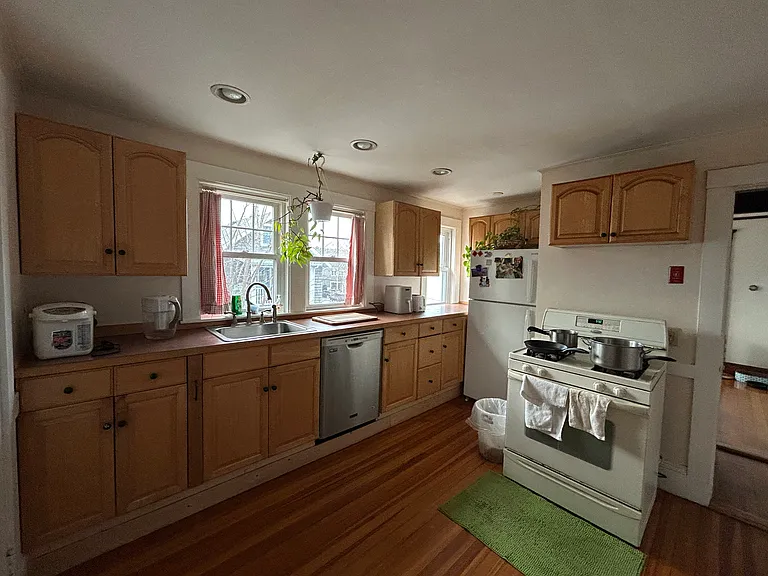 11 Sabina Way — Photo 4