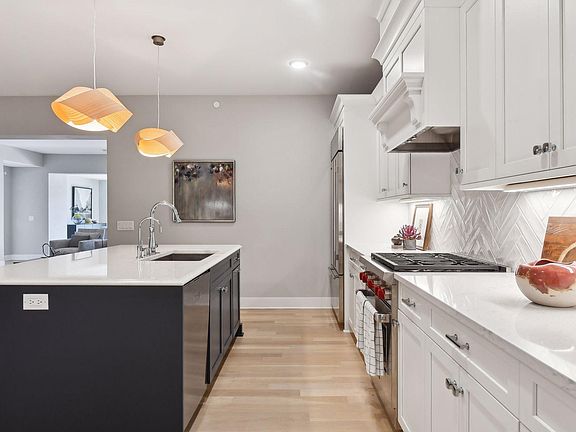 4th image of 222 Ferndale Rd S Unit 303