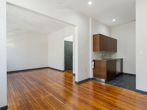 5th image of 1331 Frankford Ave #1