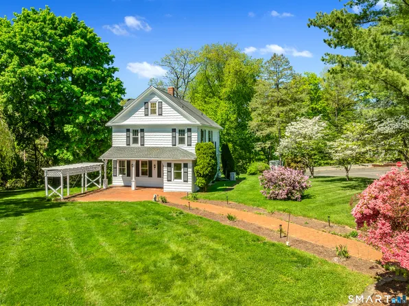 286 Daniels Farm Road, Trumbull, CT 06611