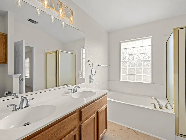 3410 Flowstone Ln — Photo 20