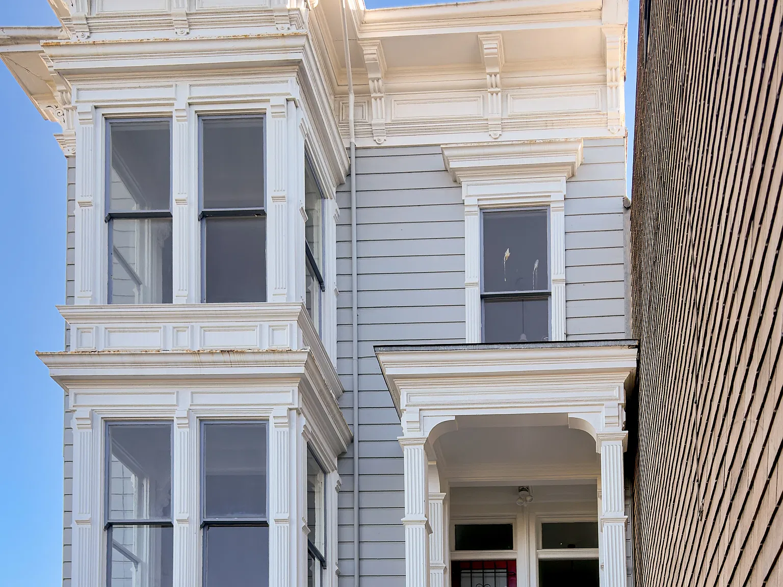 1953 Eddy Street | Beautifully Updated Two Bedroom plus Bonus Room I Victorian Flat — Photo 1