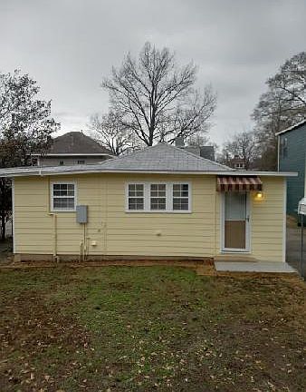private guesthouse at back of property
from the main house with private driveway and covered parking by front door