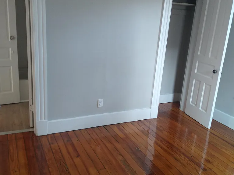 211 Alden Ave #1B — Photo 4