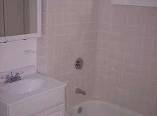 1085 Middlesex St, Lowell, MA 01851