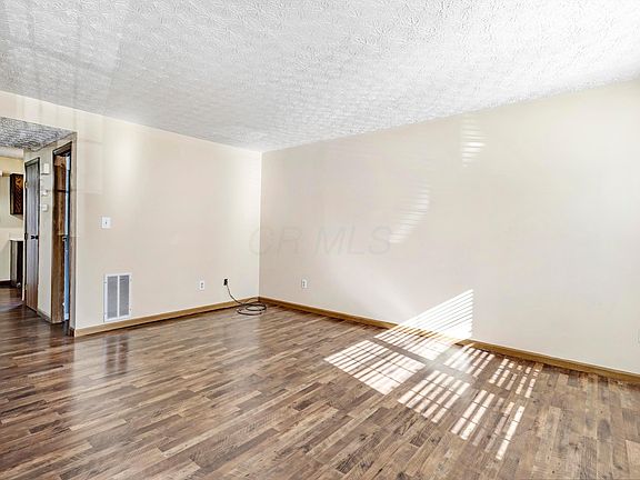 2nd image of 926 Noddymill Ln E #30C
