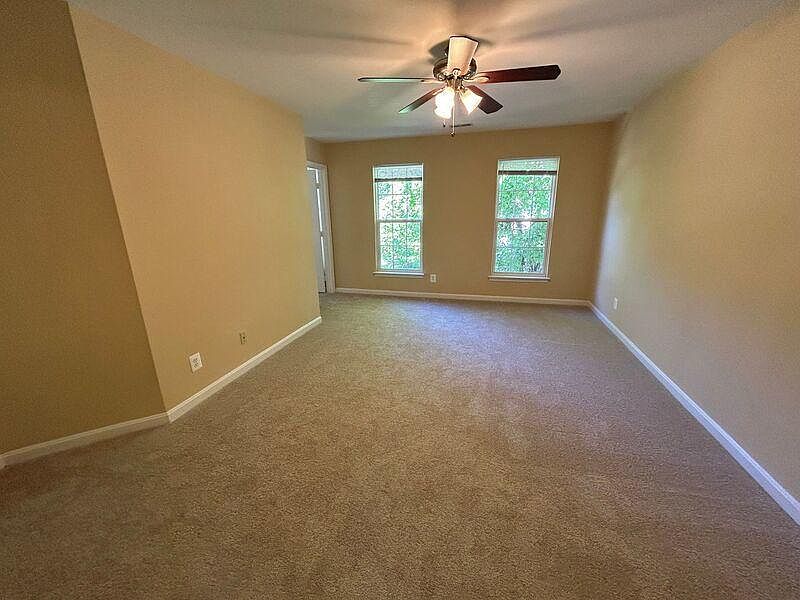 1st image of 5 Sarrington Ct