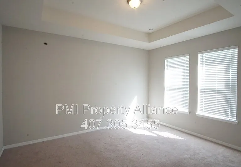 1427 Cabot Dr — Photo 10