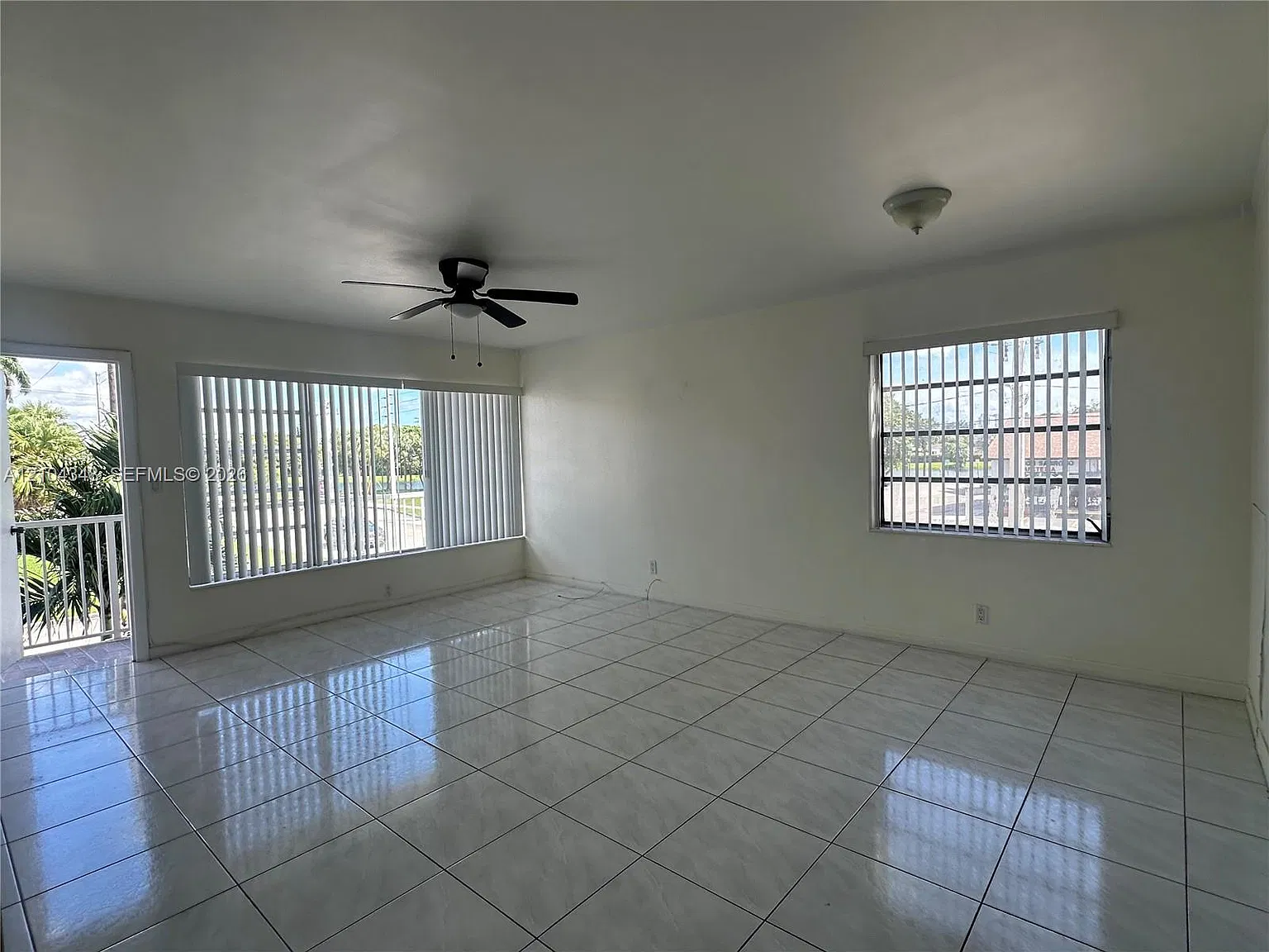 Fountainview Condo No 4 — Photo 4