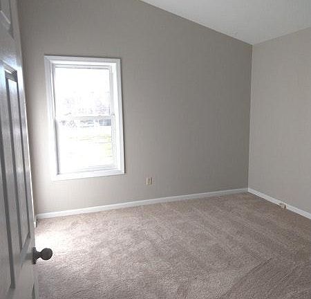 4th image of 1202 Creve Coeur Crossing Ln Floor 3