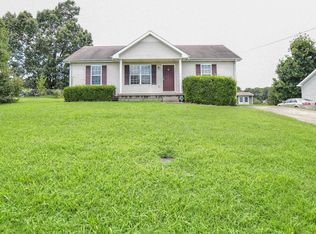958 Winesap Rd, Clarksville, TN 37040