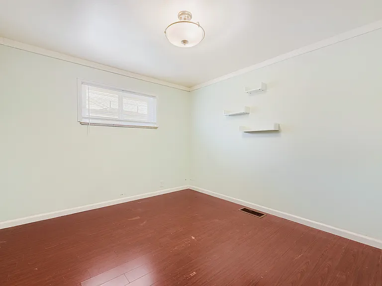 1326 S Clay St — Photo 15