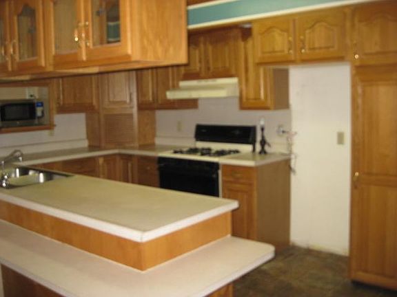 3rd image of 1306 Virginia Ave