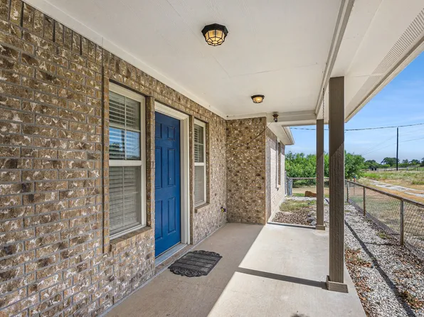 1780 Fm 4, Jacksboro, TX 76458