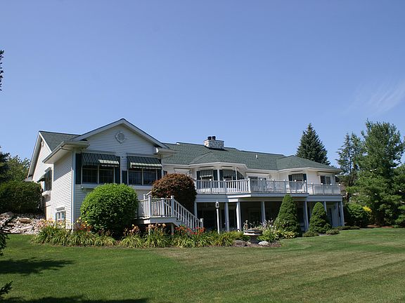 4th image of 348 Stonehenge Dr SW