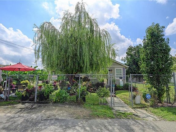 5th image of 307 Providence Ln