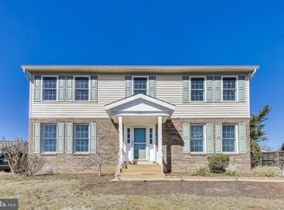 8904 Sweetbriar St, Manassas, VA 20110