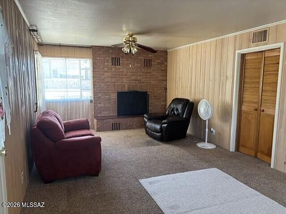 4th image of 302 W Cactus St