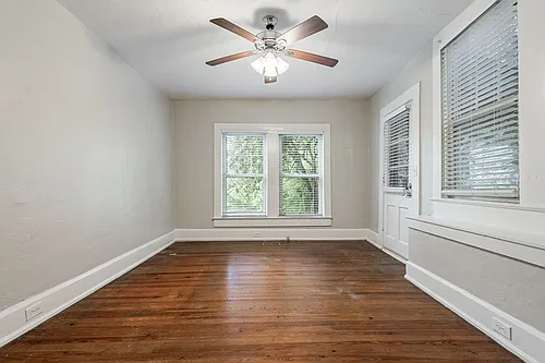 Duplex Apartment on 17th Avenue Photo 1