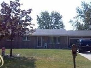 27516 Schiller St, Chesterfield, MI 48047