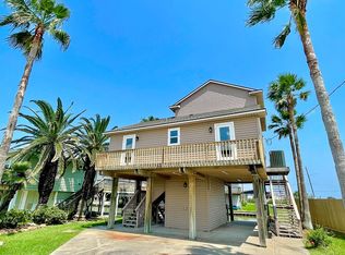27 Tarpon Ln, Freeport, TX 77541