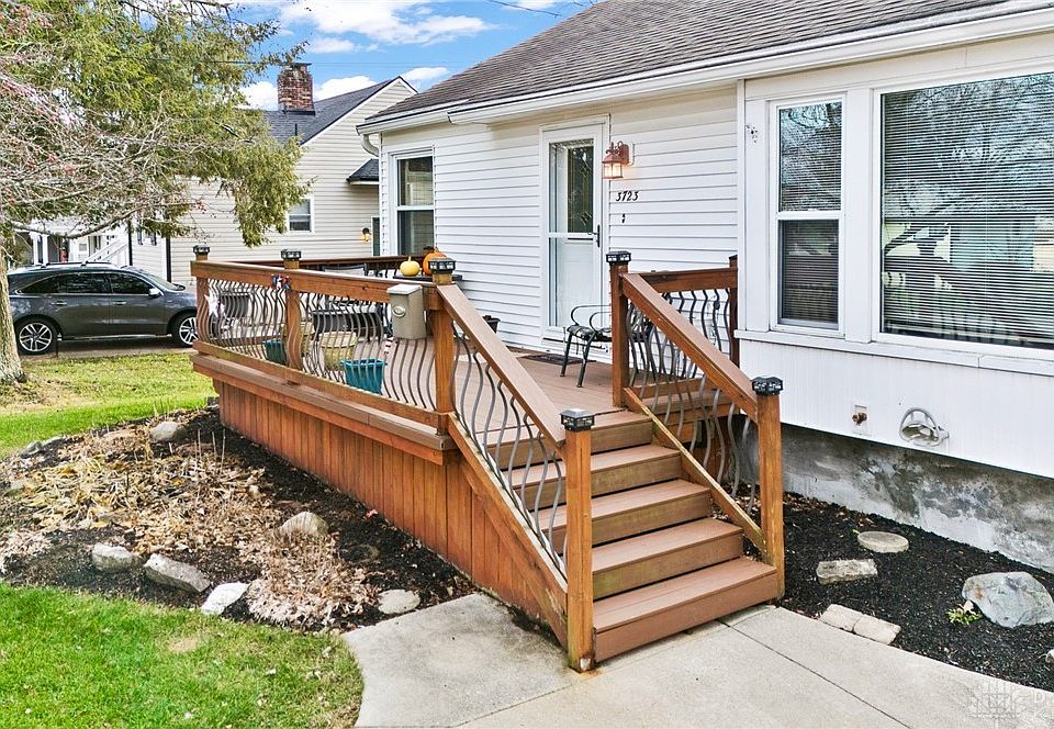 1st image of 3723 Roslyn Ave