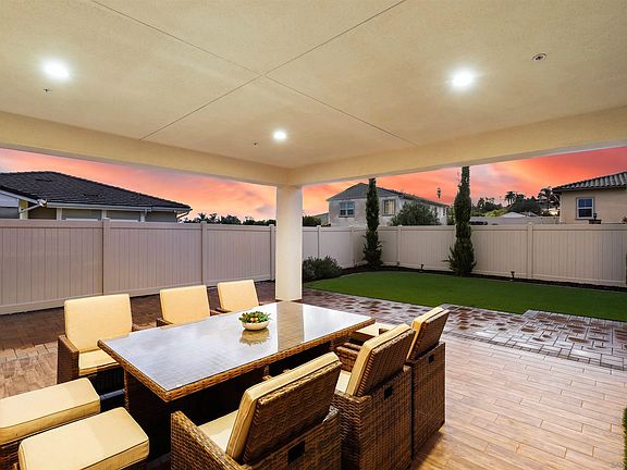 3rd image of 1294 Palomar Cir