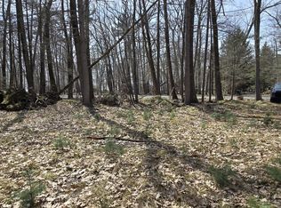 918 N Scenic Dr, Muskegon, MI 49445