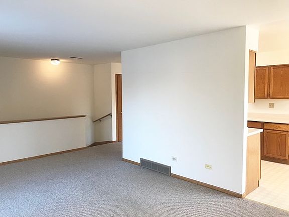 4th image of 767 Washington St #767