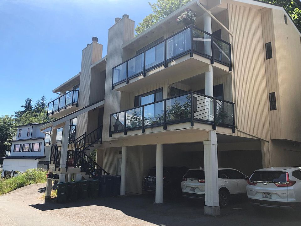 1st image of 11623 91st Pl NE APT 2
