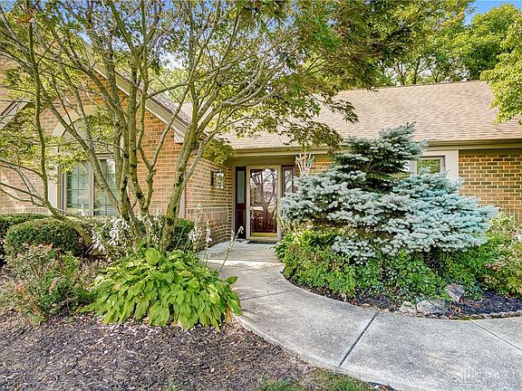 2nd image of 2476 Severn Ln