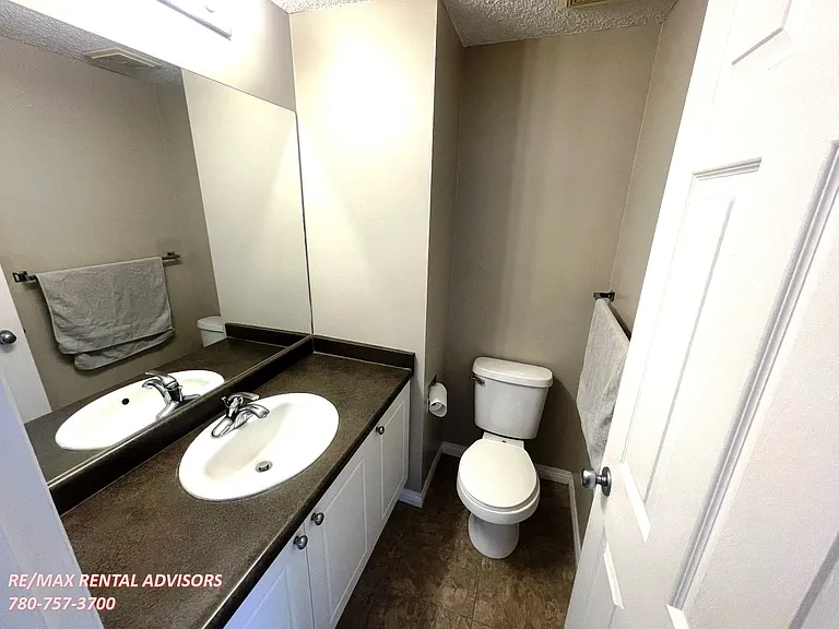 2004 Grantham Ct NW #9 — Photo 12