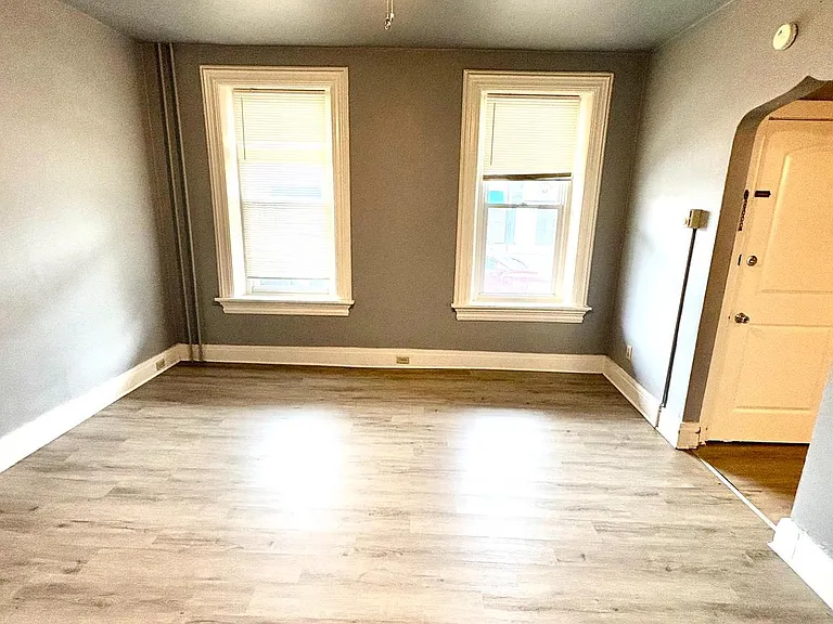 540 Walnut St #1 — Photo 6