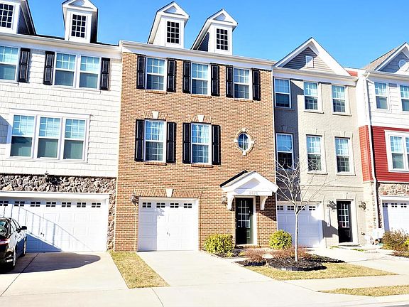 3rd image of 8878 Englewood Farms Dr