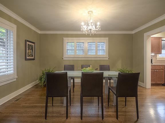 3rd image of 600 W 67th St