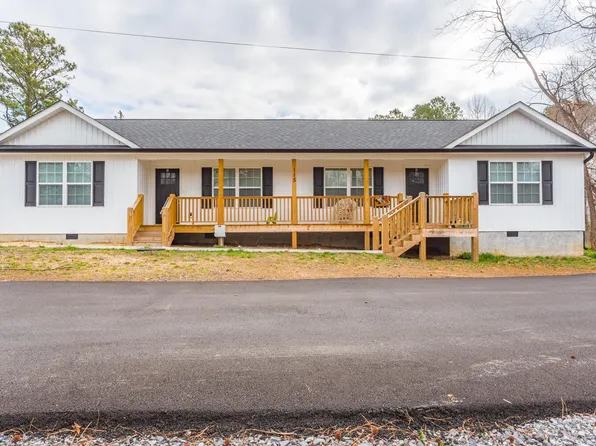 115 Buster Ln, Rocky Face, GA 30740