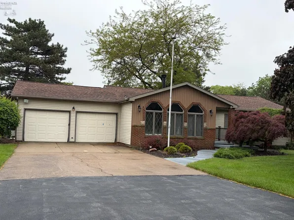 5508 McCartney Rd, Sandusky, OH 44870