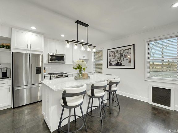 2nd image of 609 Palmer Road #2J