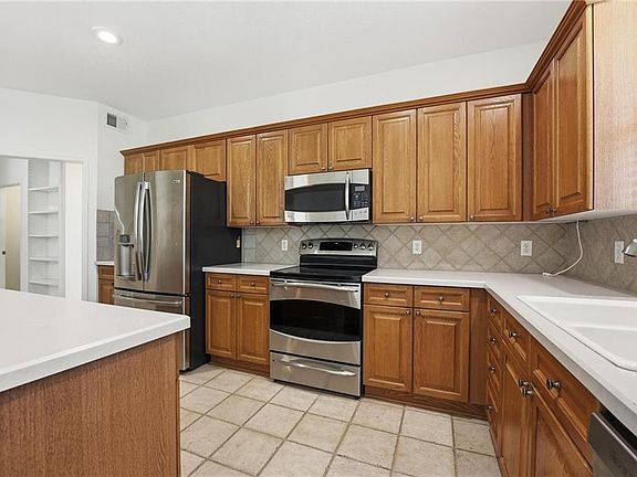 5th image of 12604 Noland St